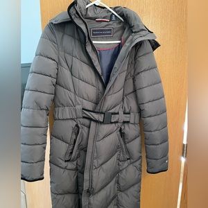 Tommy Hilfiger Women’s Long Belted Winter Coat with Hood- Size M- LIKE NEW